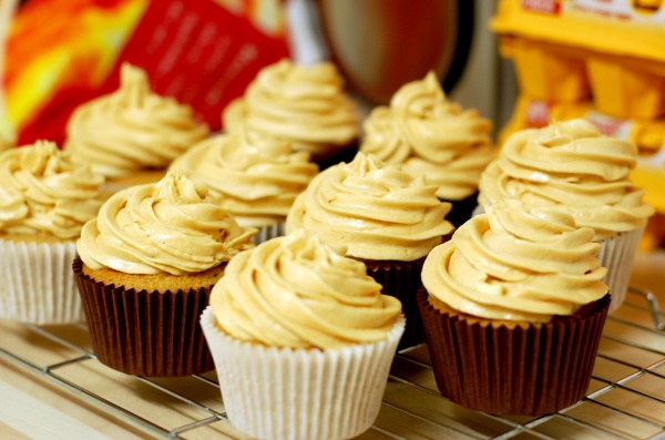Peanut Butter Cupcakes With Meringue Frosting